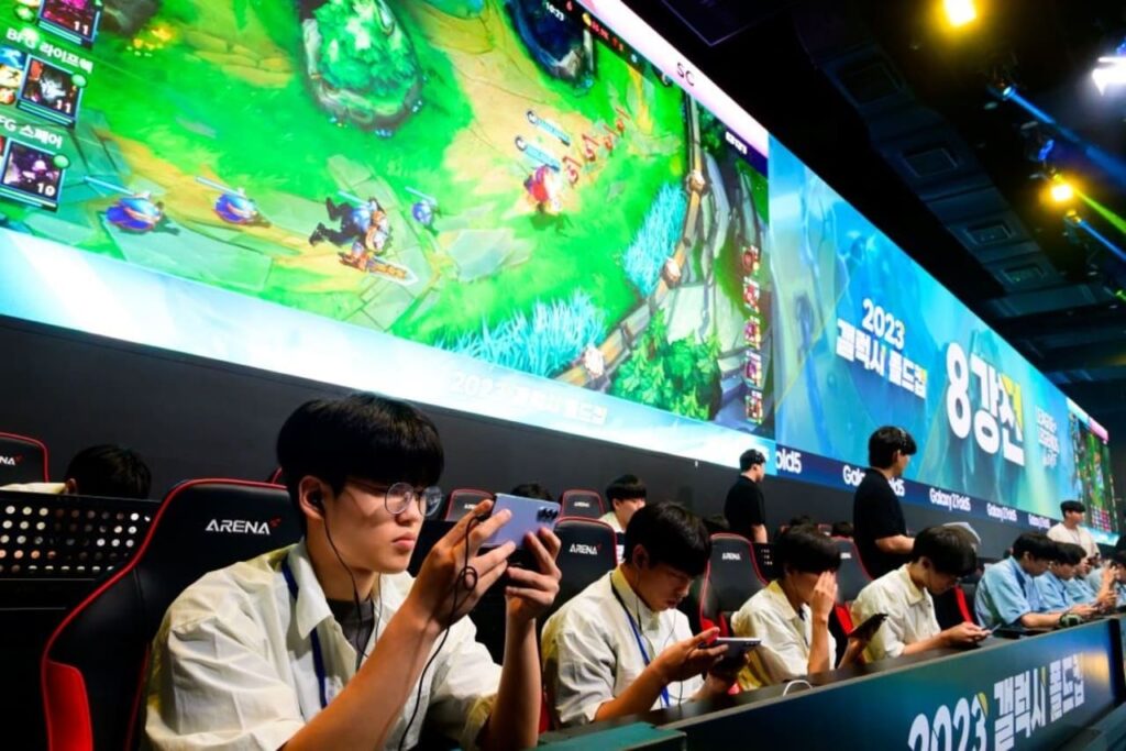 Gezockt wird auf der Jamsil eSports Arena in Seoul 2023 auf den neuesten Samsung Galaxy Geräten