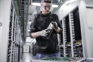 Microsofts Wegbereiter für Digitale Innovation Verdoppelung der Azure Kapazitäten in Deutschland