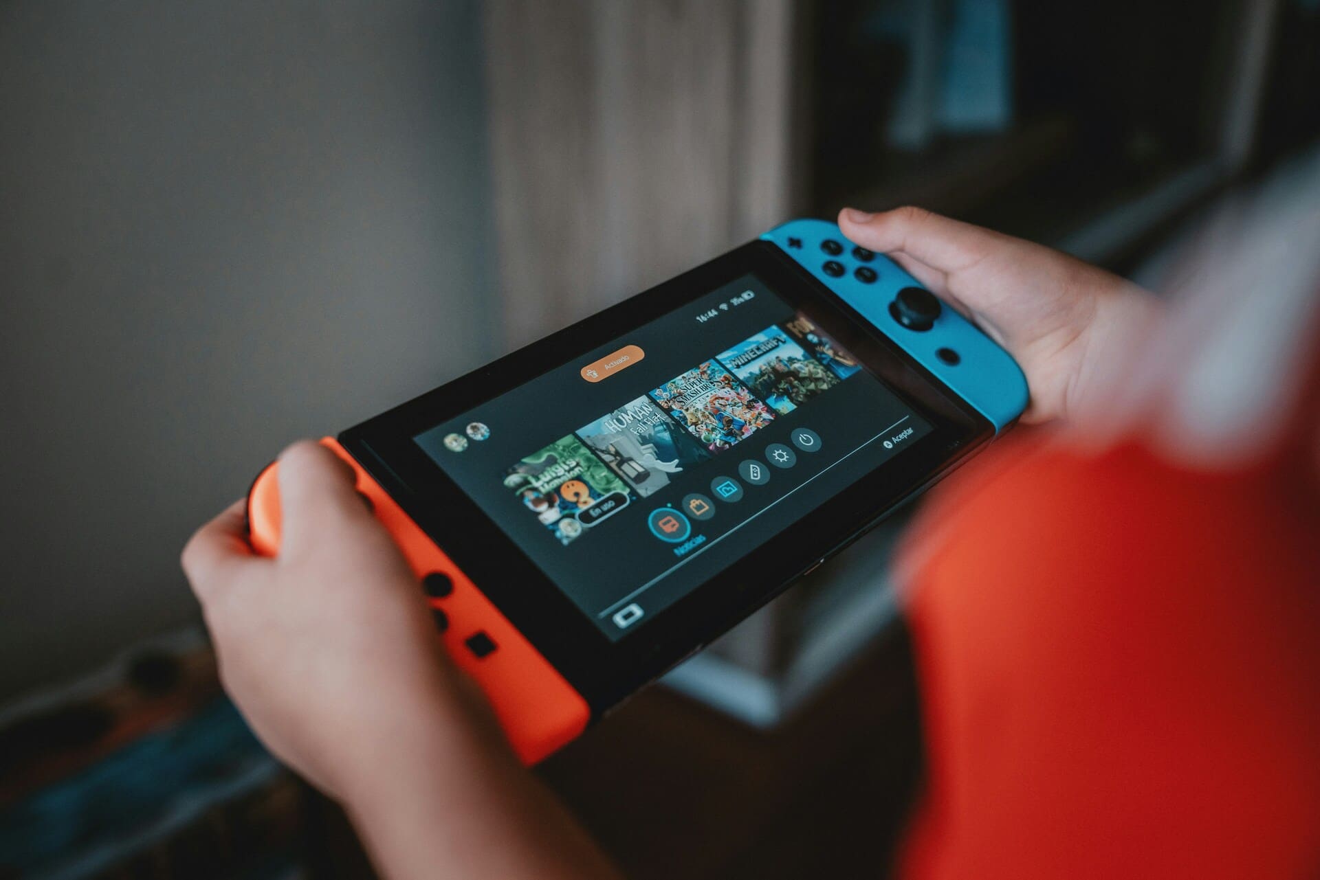 Die Nintendo Switch neu starten und sicherstellen, dass die neue microSD-Karte erkannt wird